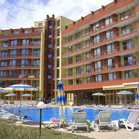 Hotel Ashton Hall 3*